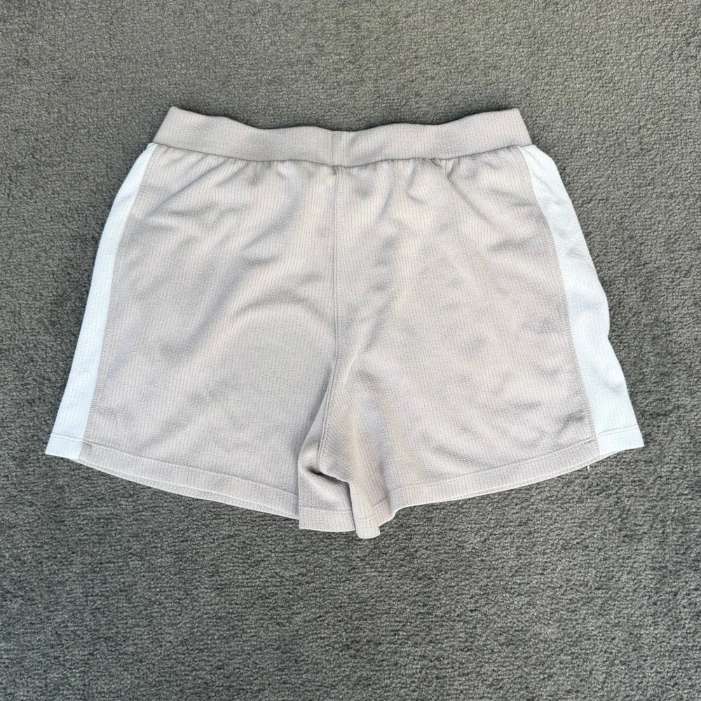 Danskin Womens Ribbed Mesh Side Athletic Shorts Tan White Style 4062 Size M